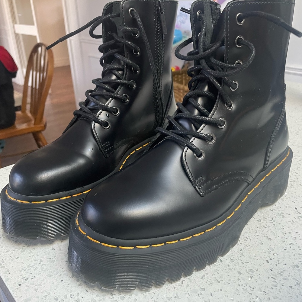DR.MARTEN JADON- Black leather combat boots - Picture 1 of 4